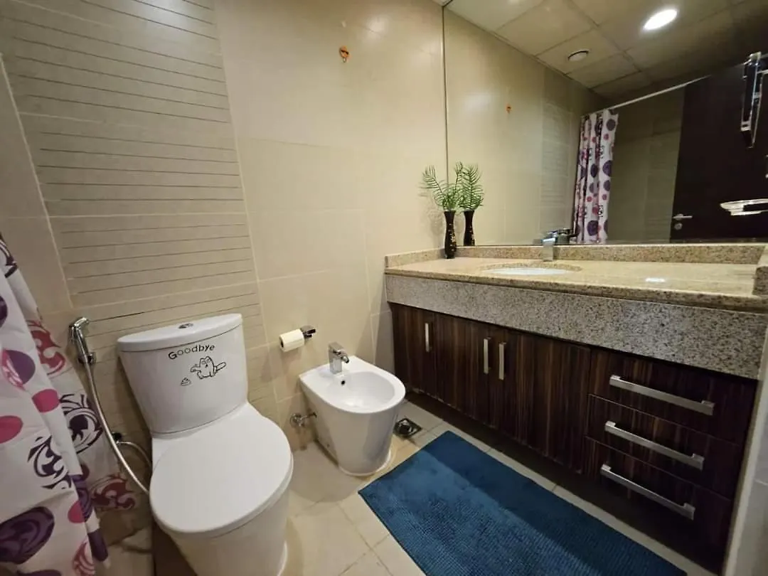 Stunning Apartment - High Floor - Canal View Dubai